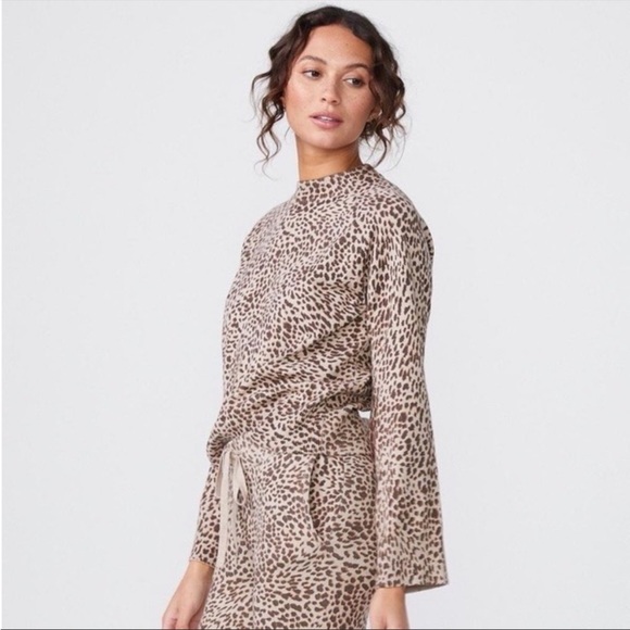 *GREY/BLACK* NWT, Monrow, Women’s, leopard mock neck lightweight sweater - Picture 4 of 6